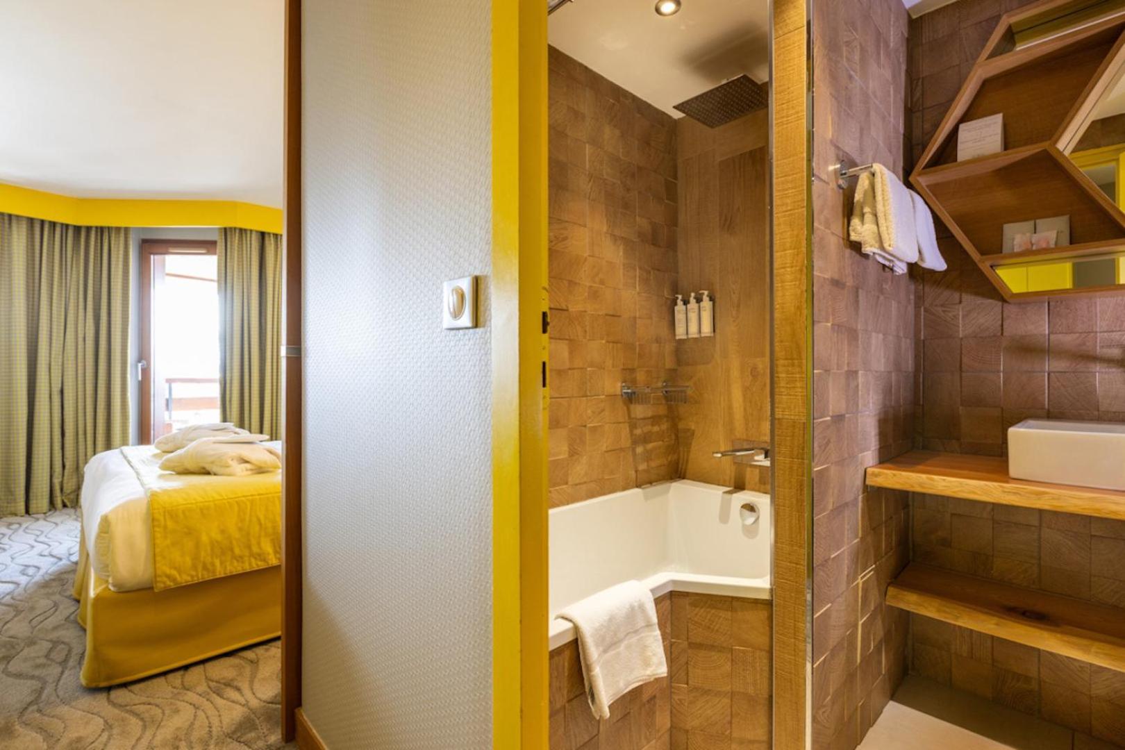 Royal Ours Blanc Boutique Hotel & Spa Alpe d'Huez Стая снимка