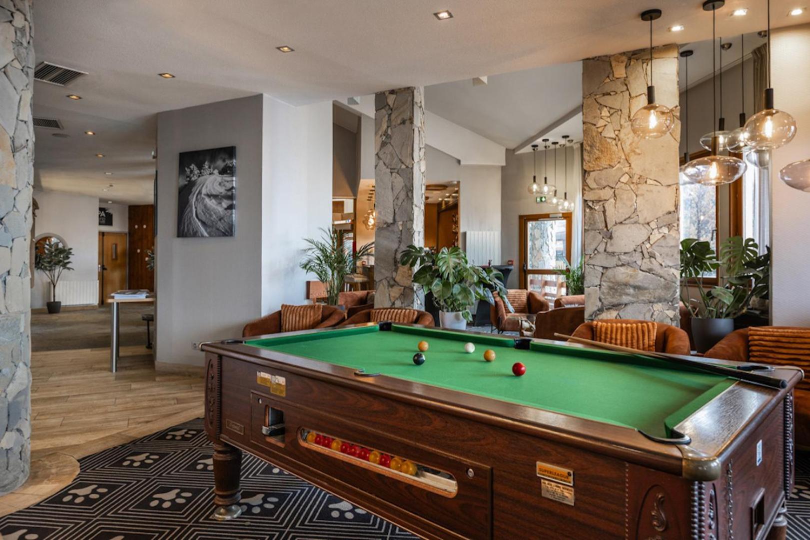 Royal Ours Blanc Boutique Hotel & Spa Alpe d'Huez Екстериор снимка